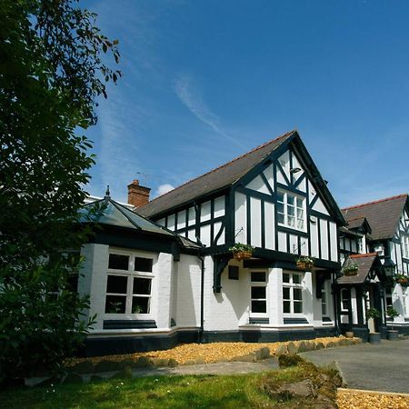 The Egerton Arms Hotel Chester Bagian luar foto